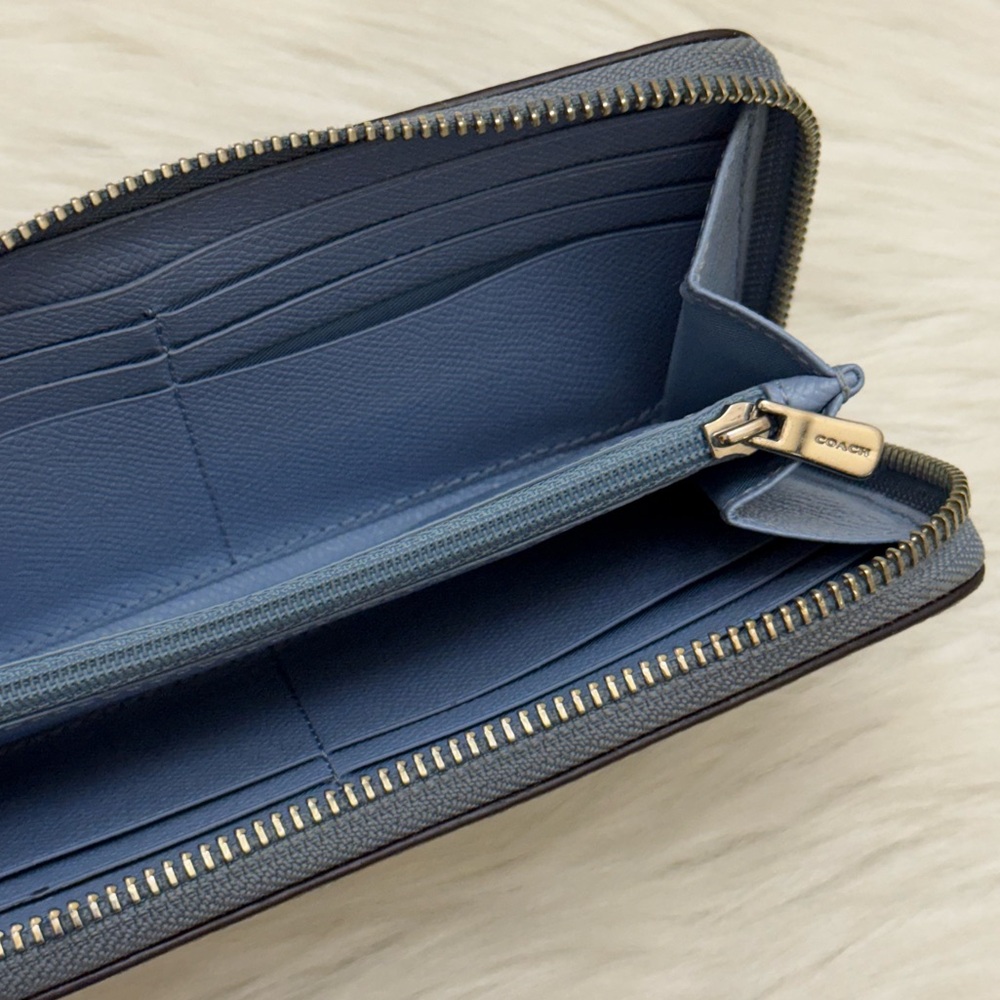 COACH - BLUE PEBBLED LEATHER LONG ZIP WALLET - Picture 12 of 16